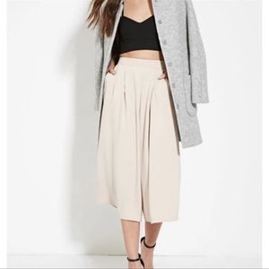 FOREVER 21 culottes high waisted pleated wide leg pants M NWOT